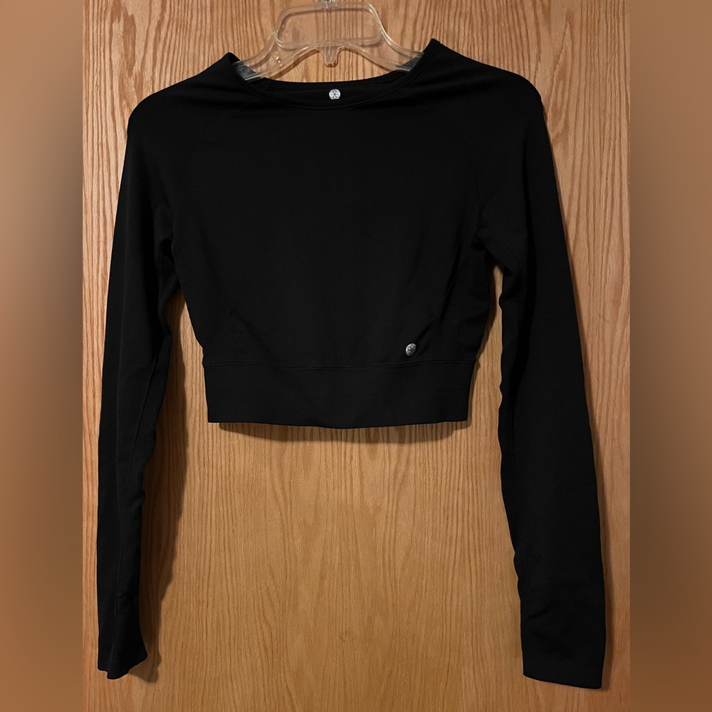 Aura Athletic Active Long Sleeve CropTop